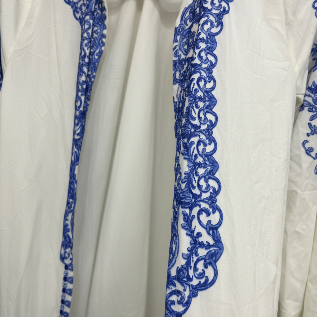 SHEIN Women's White and Blue Patterned Maxi Kimono Robe