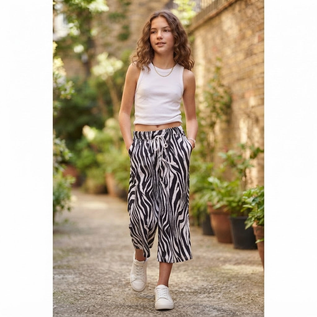 Black and White Zebra Print Wide-Leg Cropped Trousers