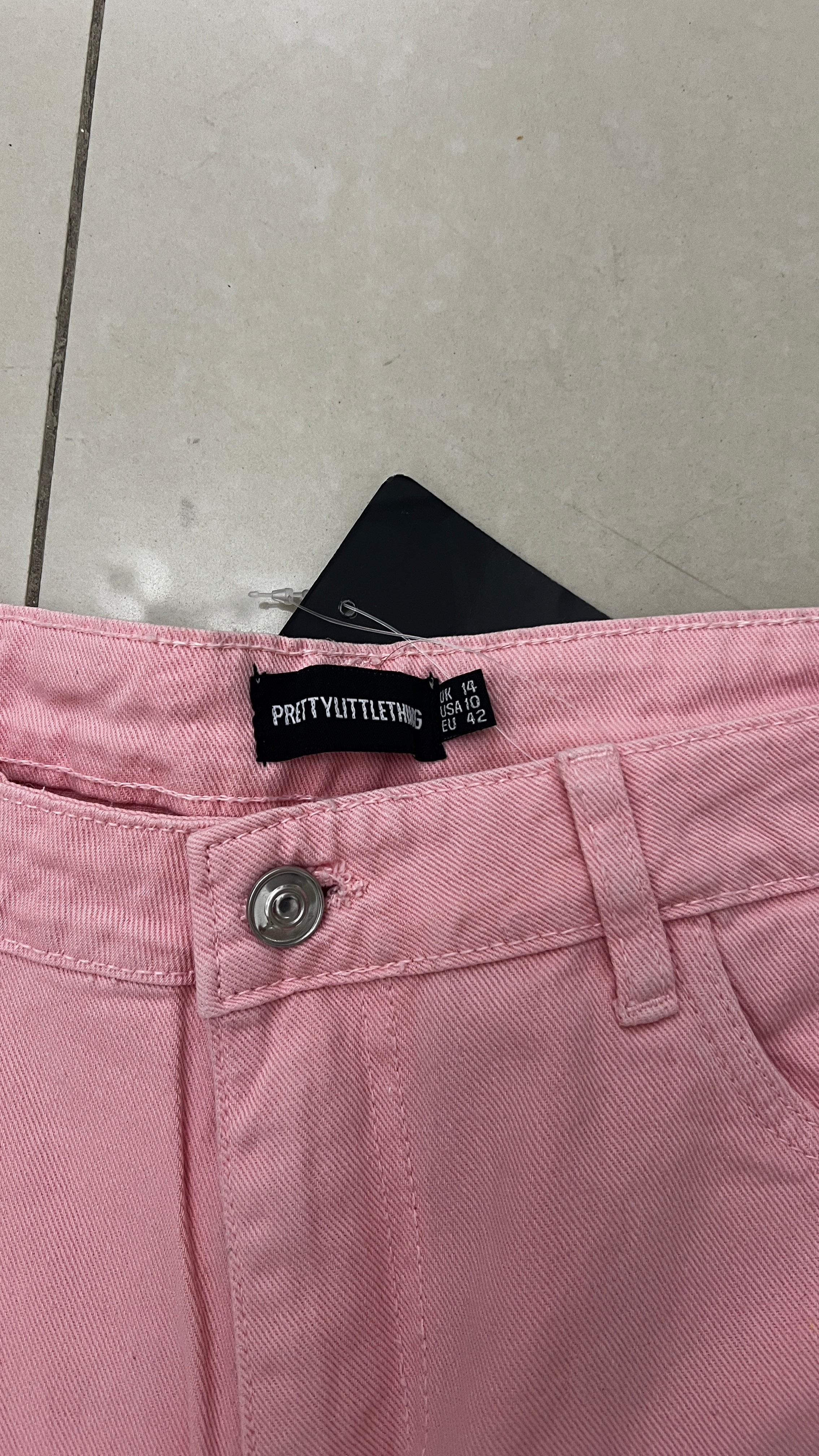 PrettyLittleThing Baby Pink Wide Leg Denim Jeans - Contempor