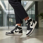 NIKE, US 8.5, UK 7.5, EUR 42, cm 26.5, BR 40, CN 265(2.5), D