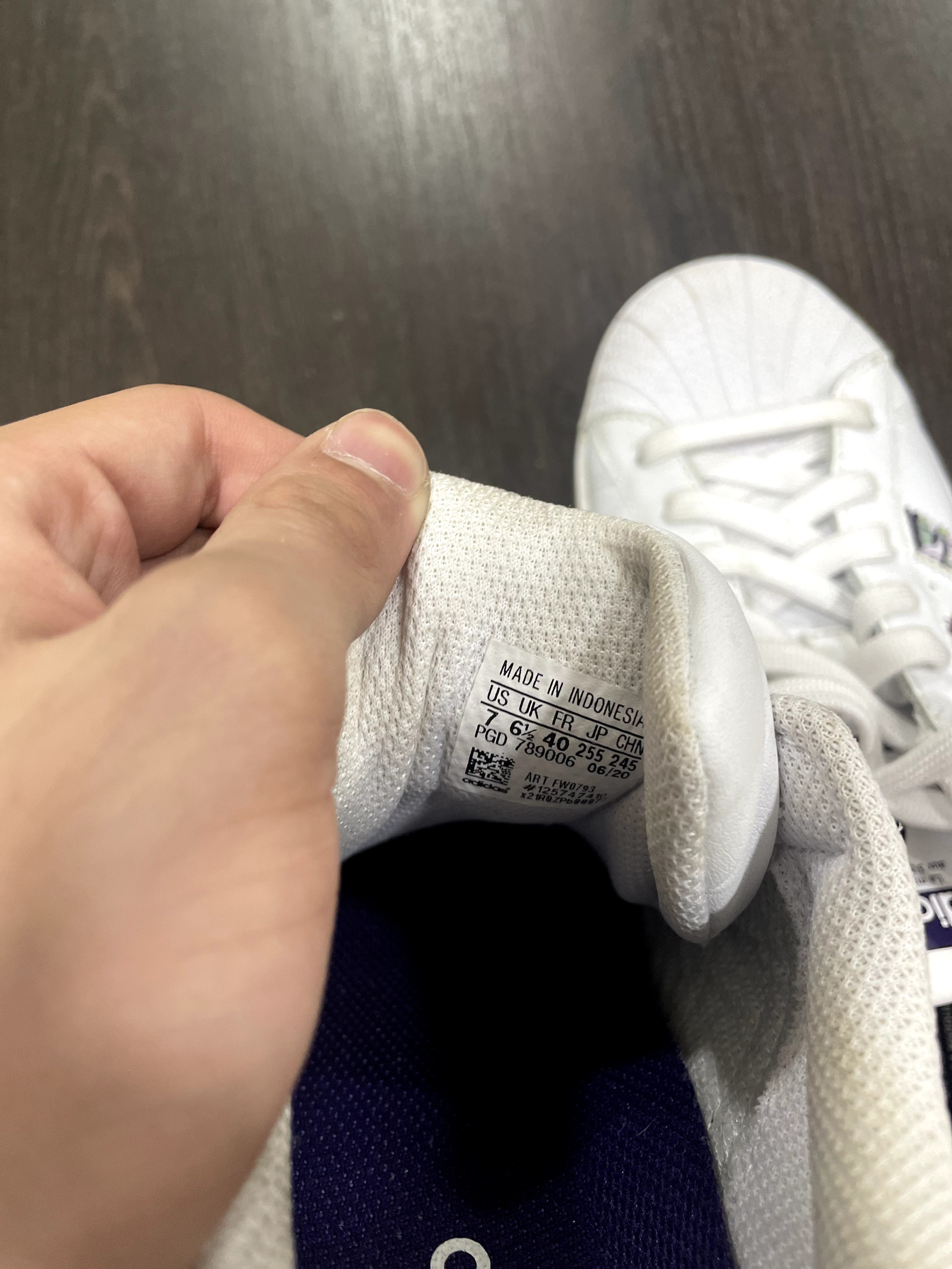 adidas Adidas Women's White Shell-Toe Sneakers