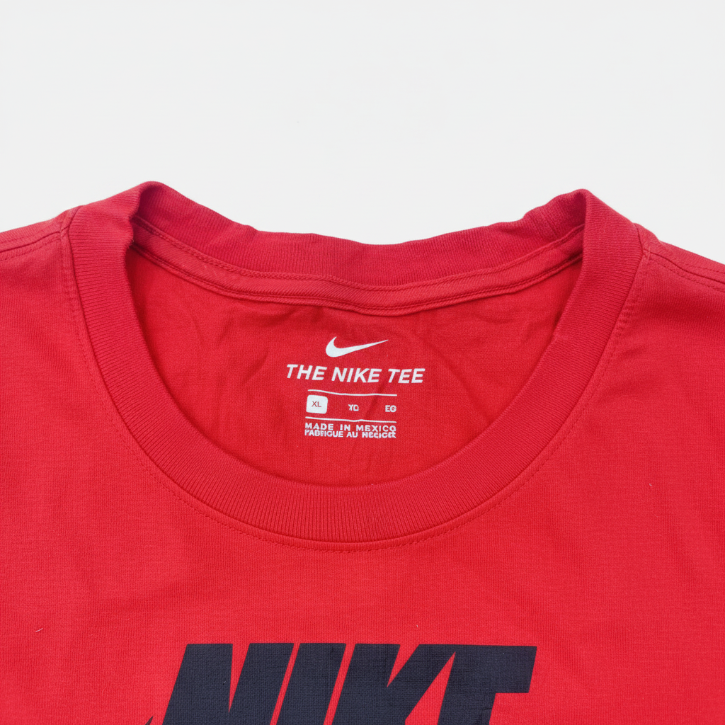 Nike Men's Red 'Just Do It' Graphic T-Shirt