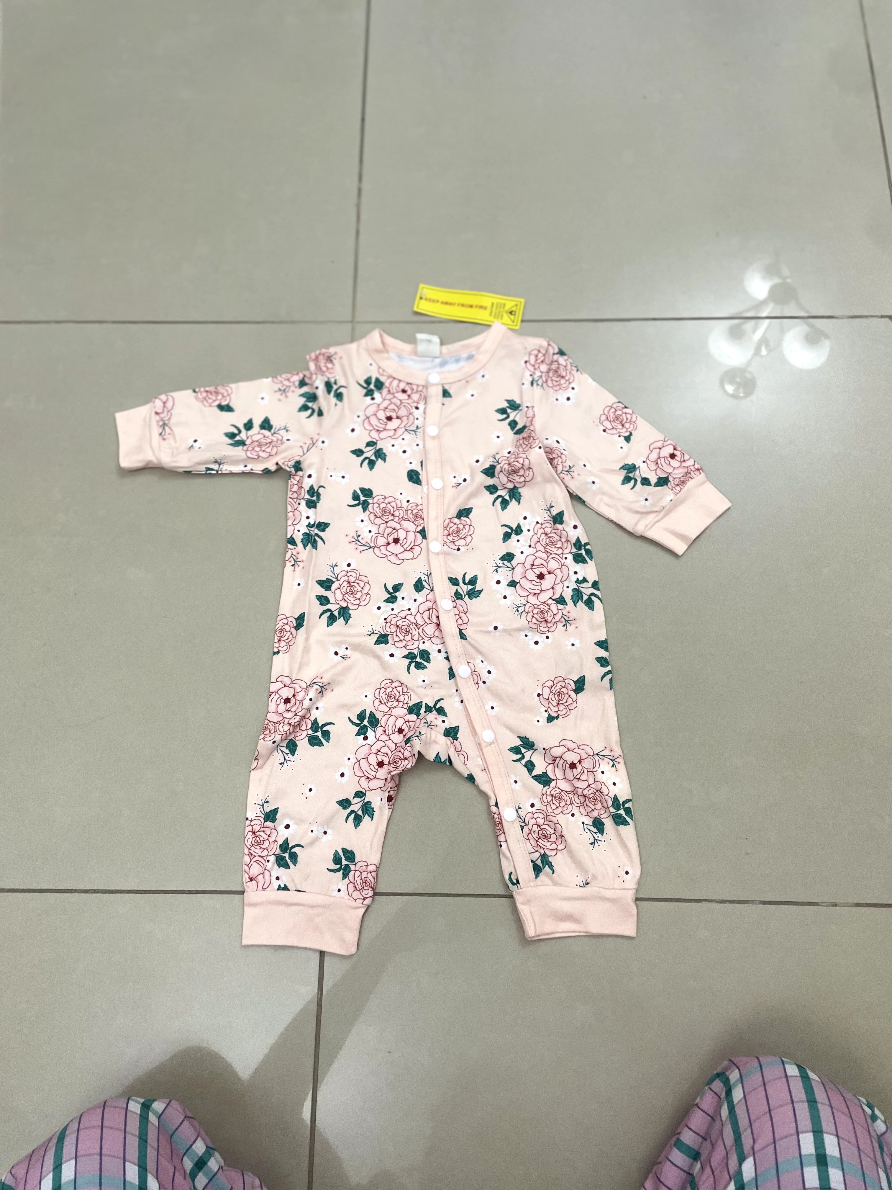 SHEIN Pale Blush Pink Floral Long-Sleeve Baby Romper