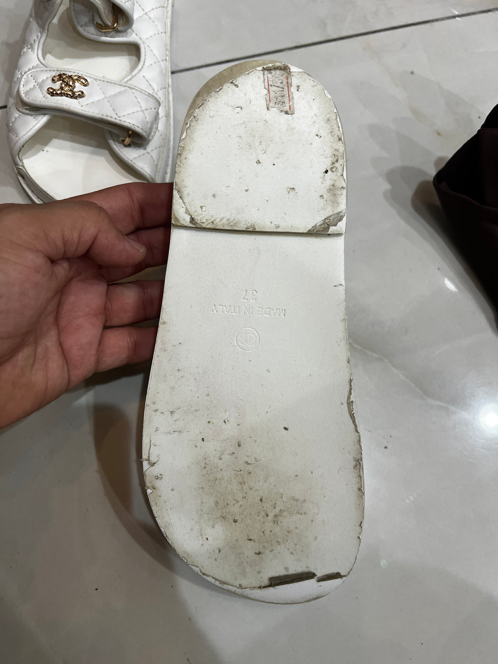 CHANEL White Quilted Double-Strap Flat Sandals with Gold Log