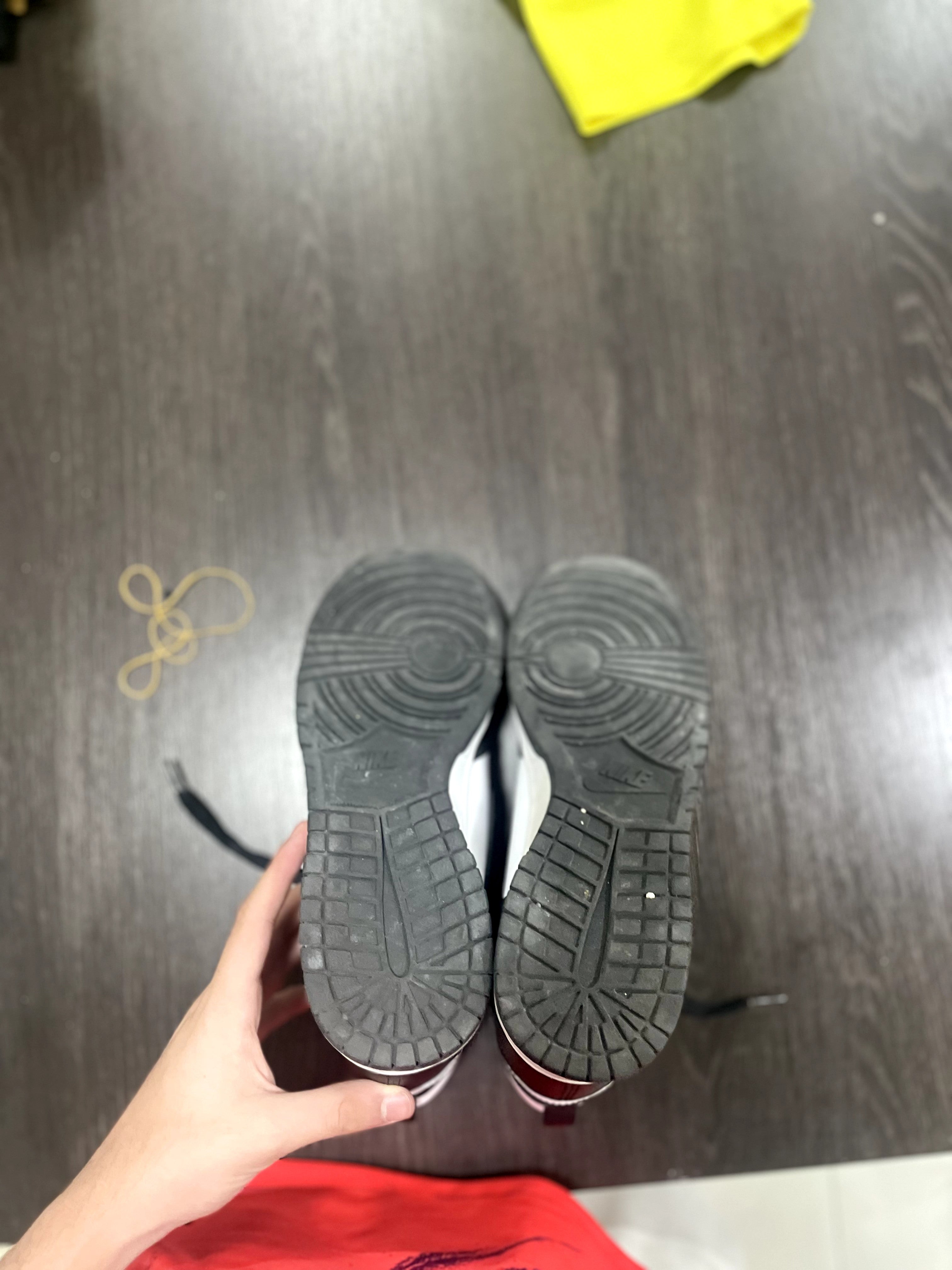 NIKE, US 8.5, UK 7.5, EUR 42, cm 26.5, BR 40, CN 265(2.5), D