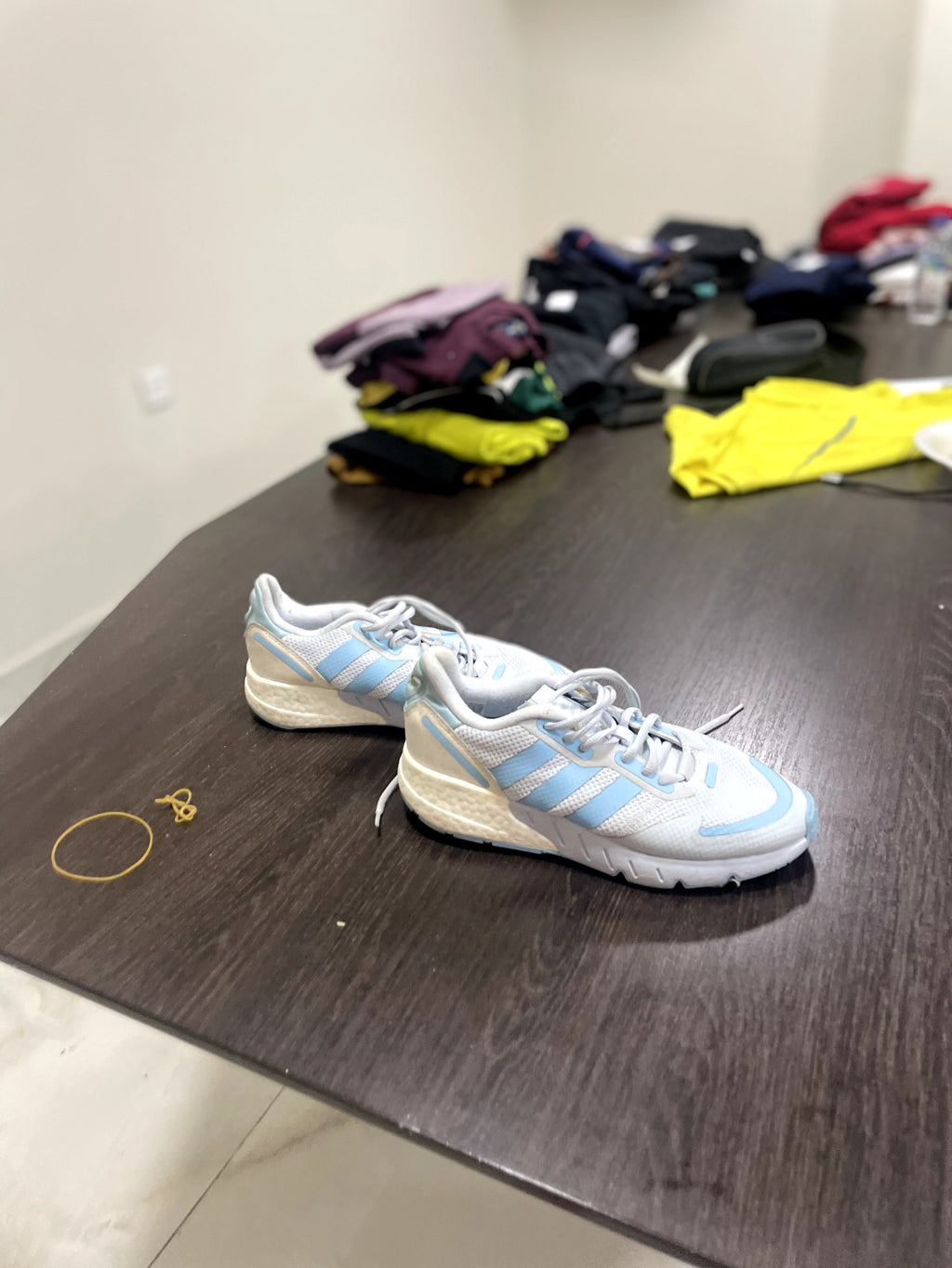 adidas, THE BRAND WITH THE 3 STRIPES, DIE MARKE MIT DEN 3 ST