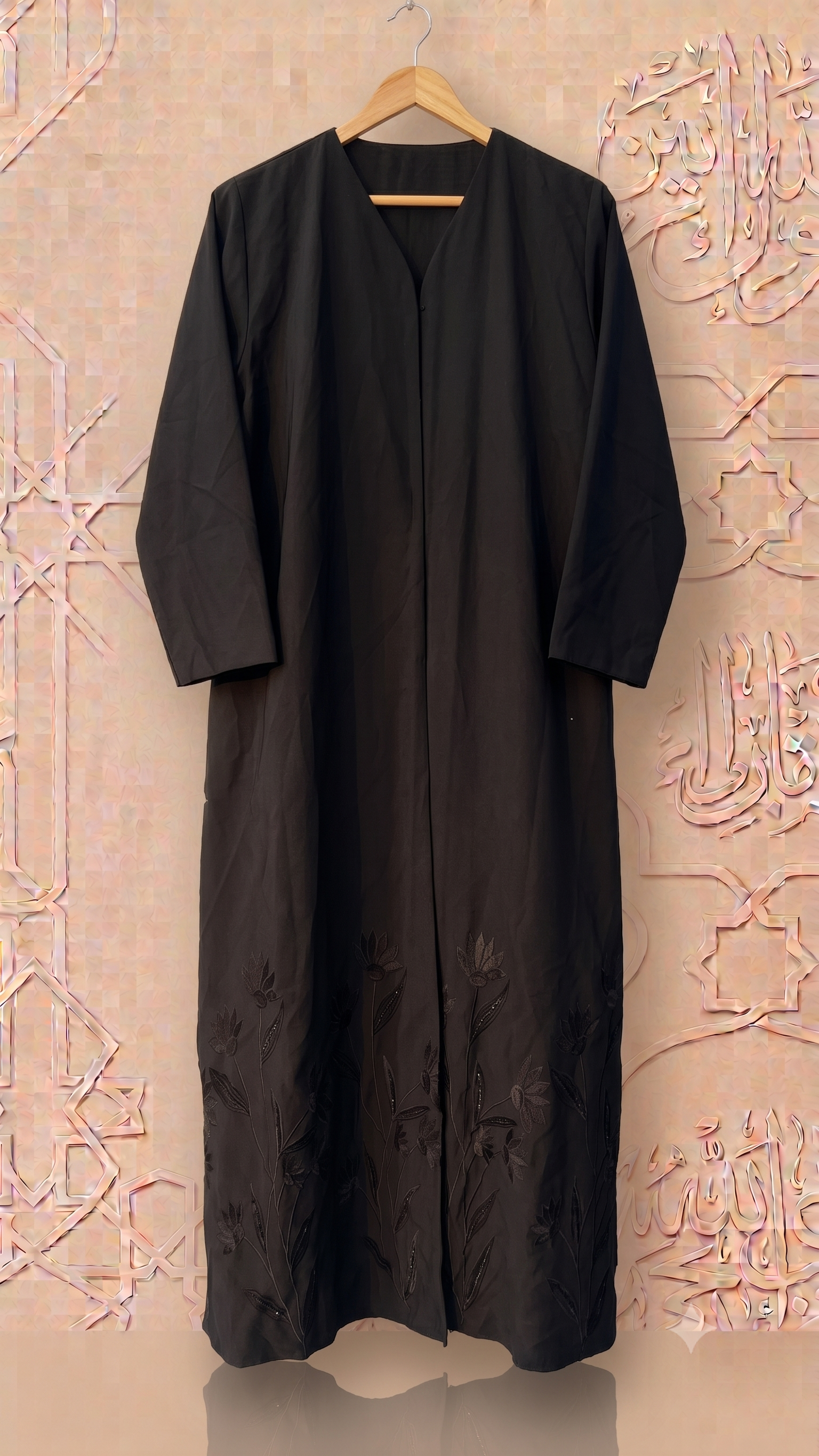 Women's Black Long-Sleeved Embroidered Maxi Abaya Robe