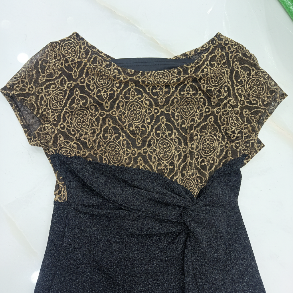 Women's Black & Gold Metallic Long Sleeve Maxi Dress