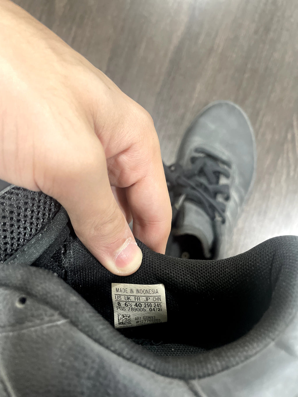 adidas Adidas Grey Suede Low-Top Sneakers
