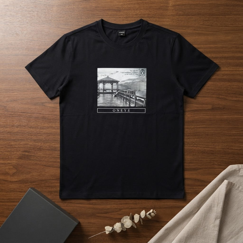 ONEYE Black ONEYE Graphic T-Shirt with Monochrome Pier Print