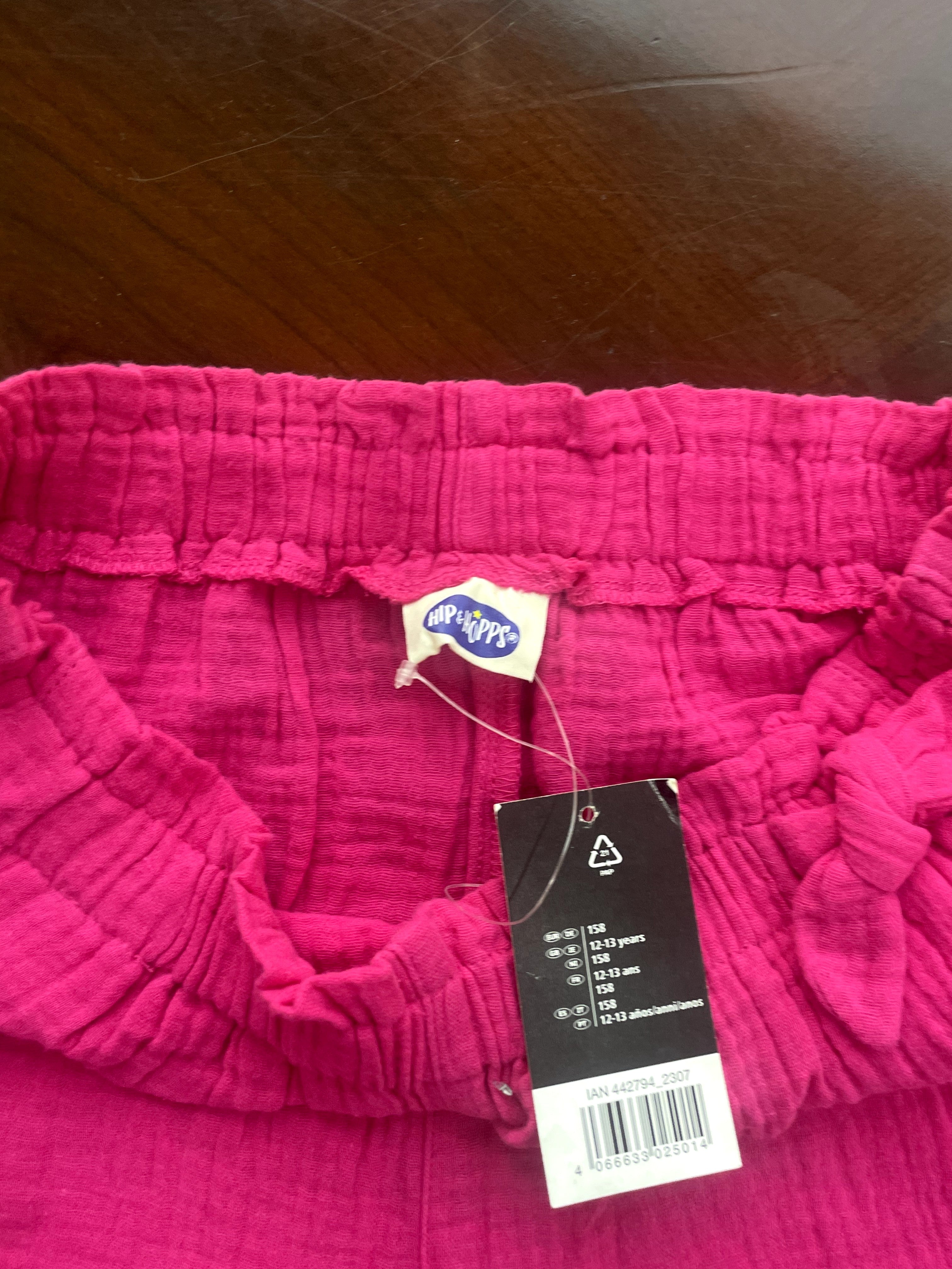 Magenta Textured Gauze Shorts with Elastic Waist